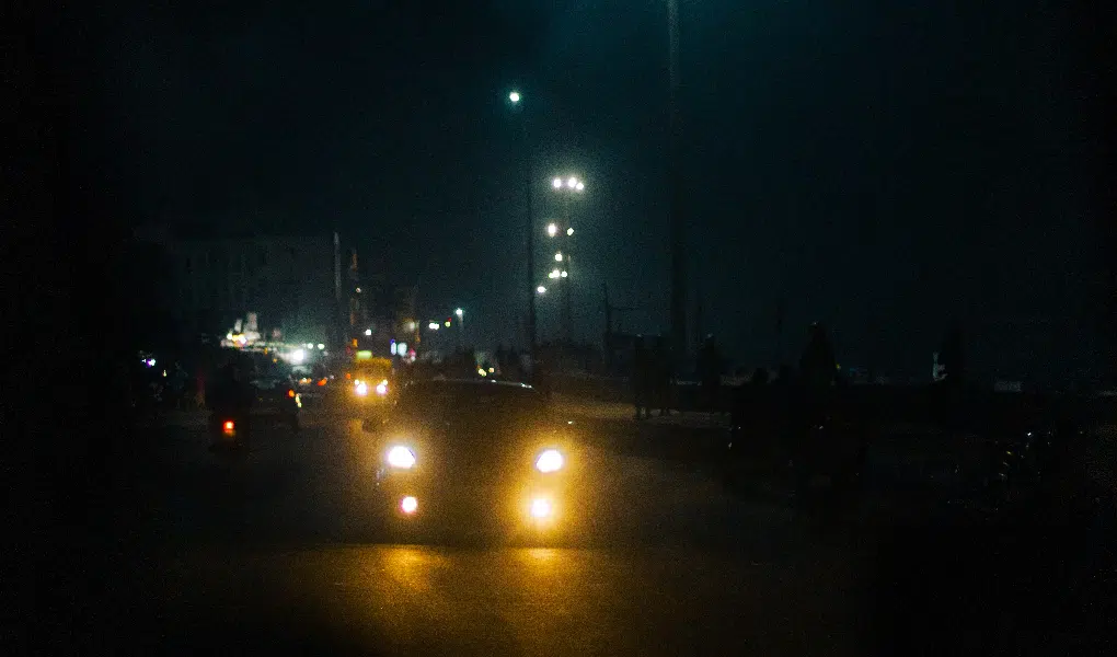 Iluminação Faltando